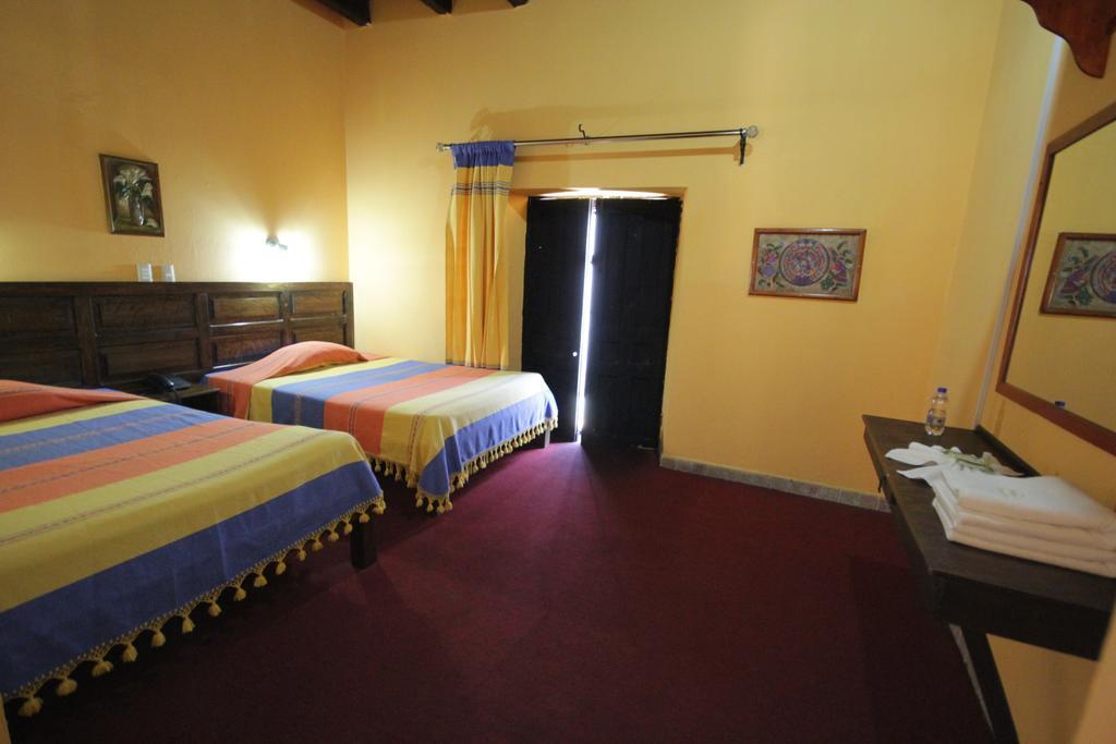 Hotel Plaza Santo Domingo San Cristóbal de Las Casas Cameră foto